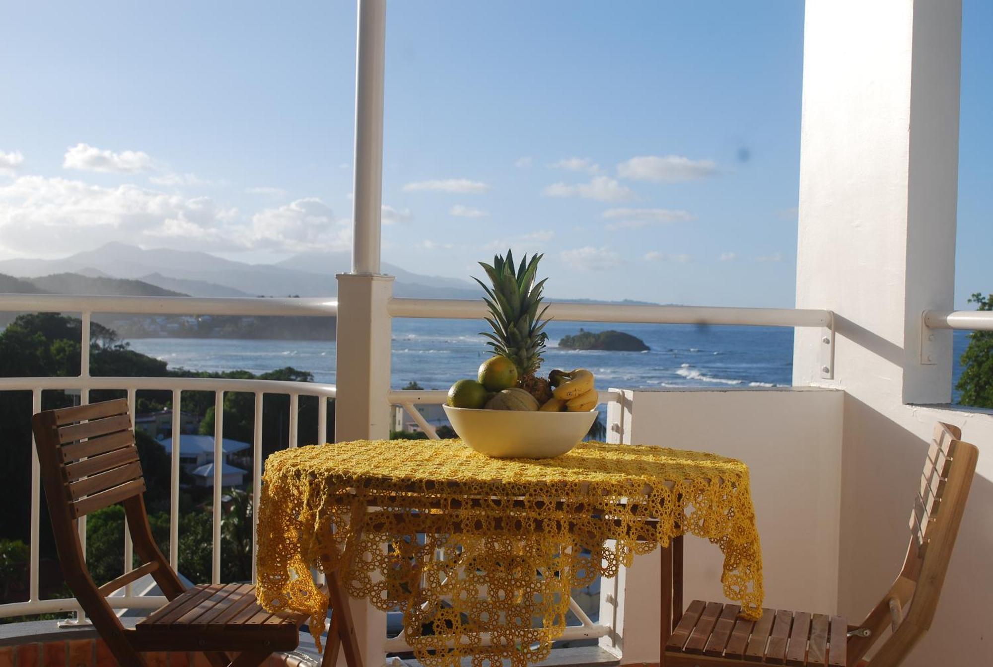 Appartement De La Baie, Vue Magnifique, Tartane Trinite  Exterior foto